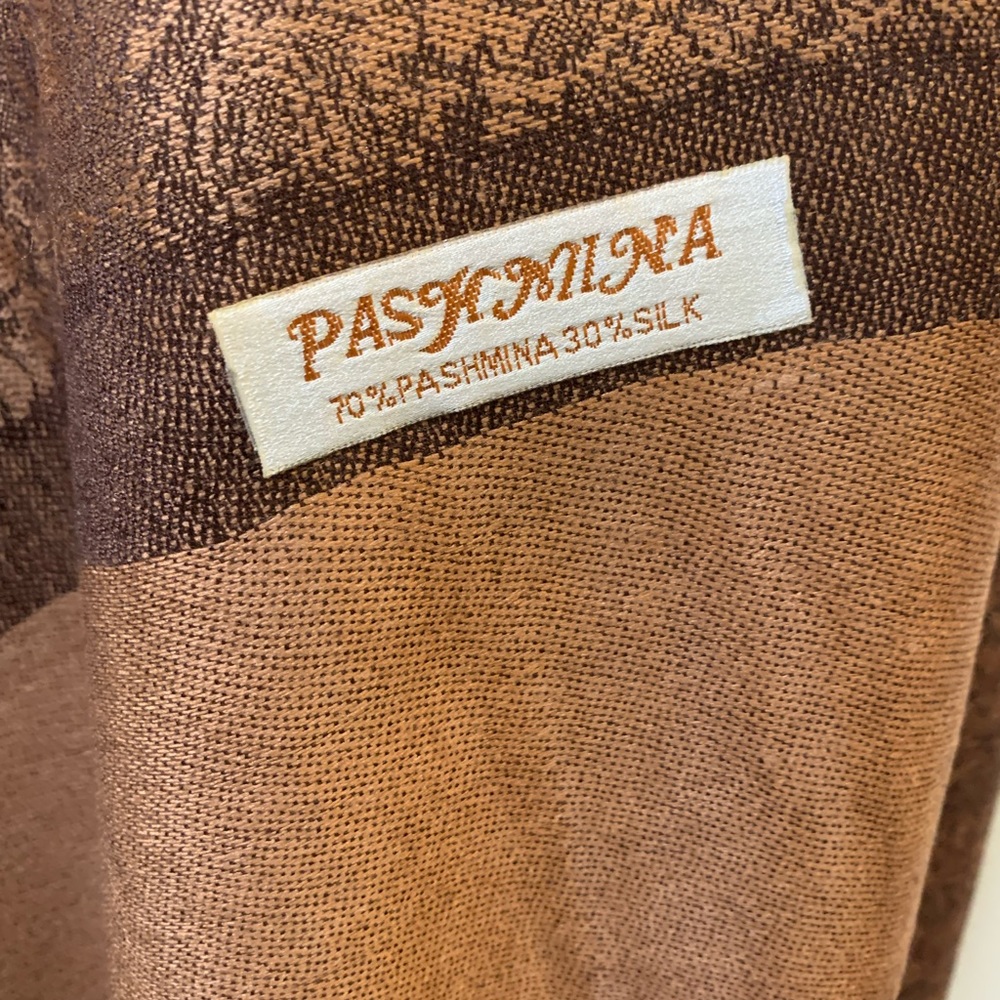 Pashmina - Picture 3 of 6